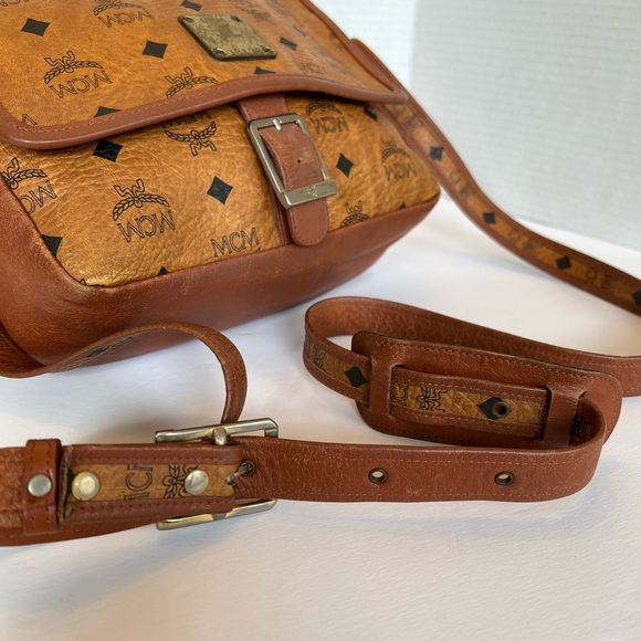 Vintage MCM Visetos Cognac Crossbody - Picture 10 of 10